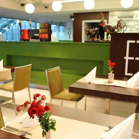 Empire Hotel